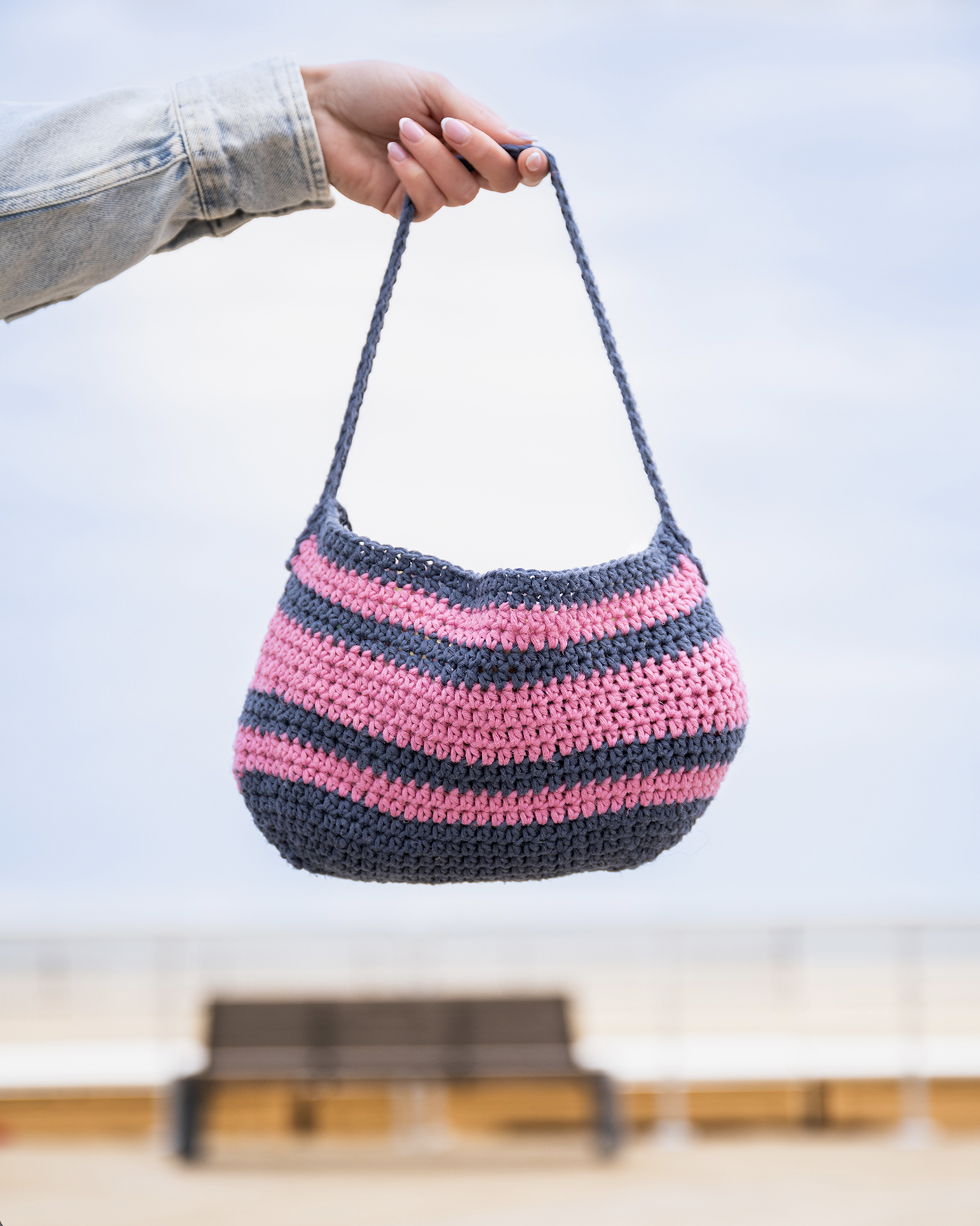 Lion Brand Yarn Facebook ad