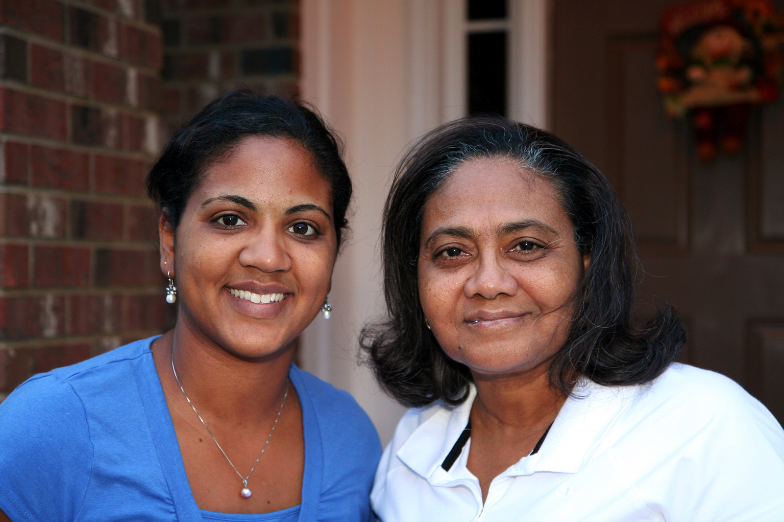 Elder Care of Kansas City Facebook ad: Now Hiring CNAs for the Kansas City Metro Area!