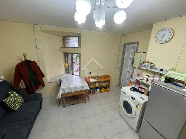 House730 Facebook ad