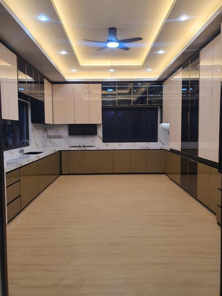 Aluminium Kitchen Cabinet Service Facebook ad: NAMPAK MAHAL, TAPI HARGA BAJET-FRIENDLY, KABINET…