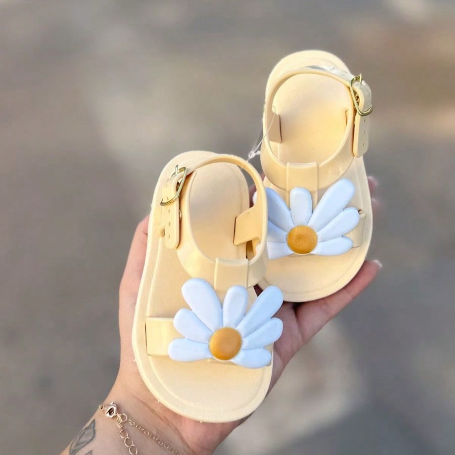 SHEIN KIDS Facebook ad: Experimente o conforto e o estilo com nossa…