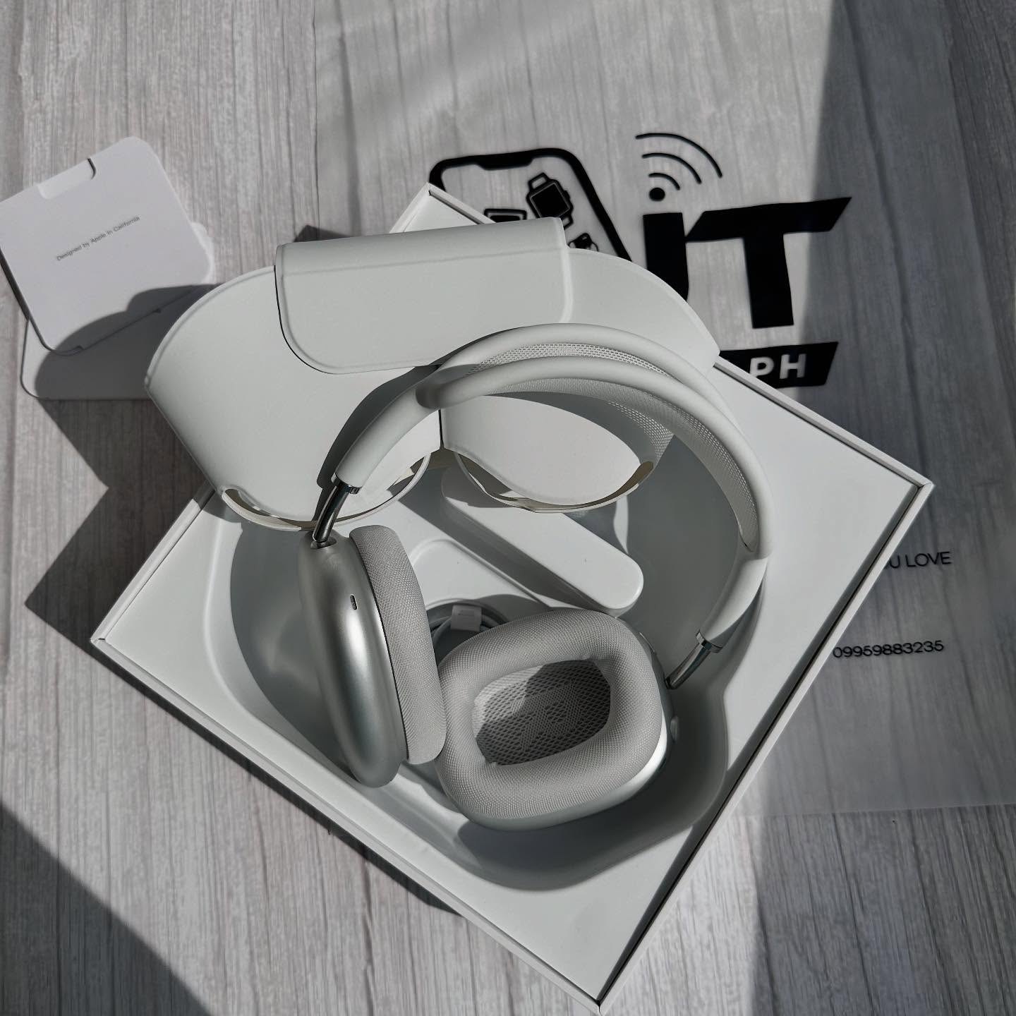 JT Mobile PH Facebook ad: AirPods Max Silver, The Best Seller!