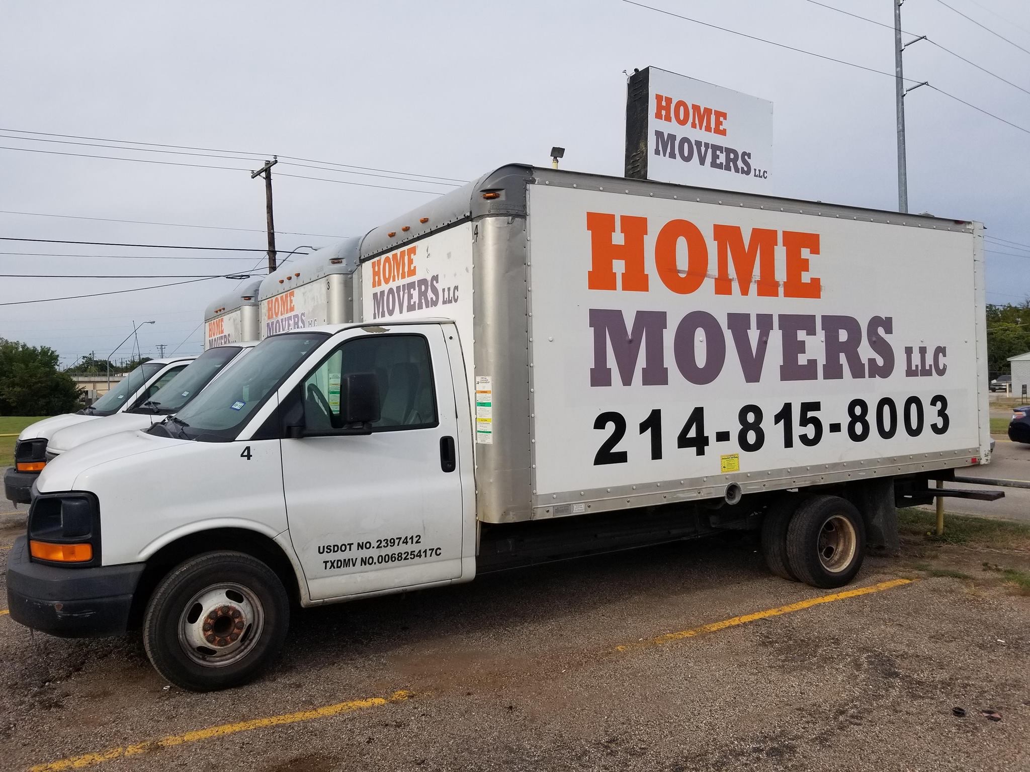 Home Movers LLC Facebook ad: Chat in Messenger