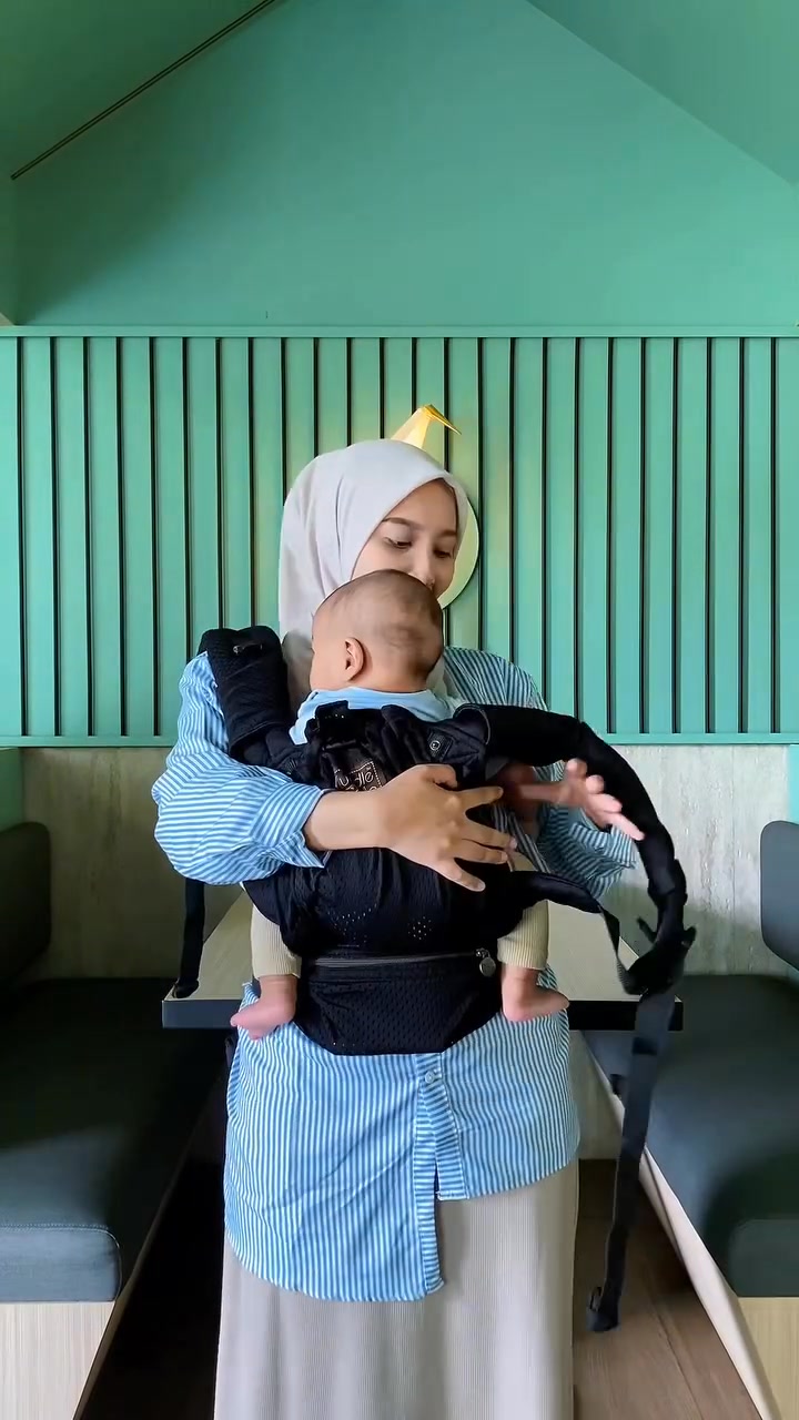 CuddleMe Indonesia Facebook ad: GENDONGAN SSC TERNYAMAN #1 DI INDONESIA