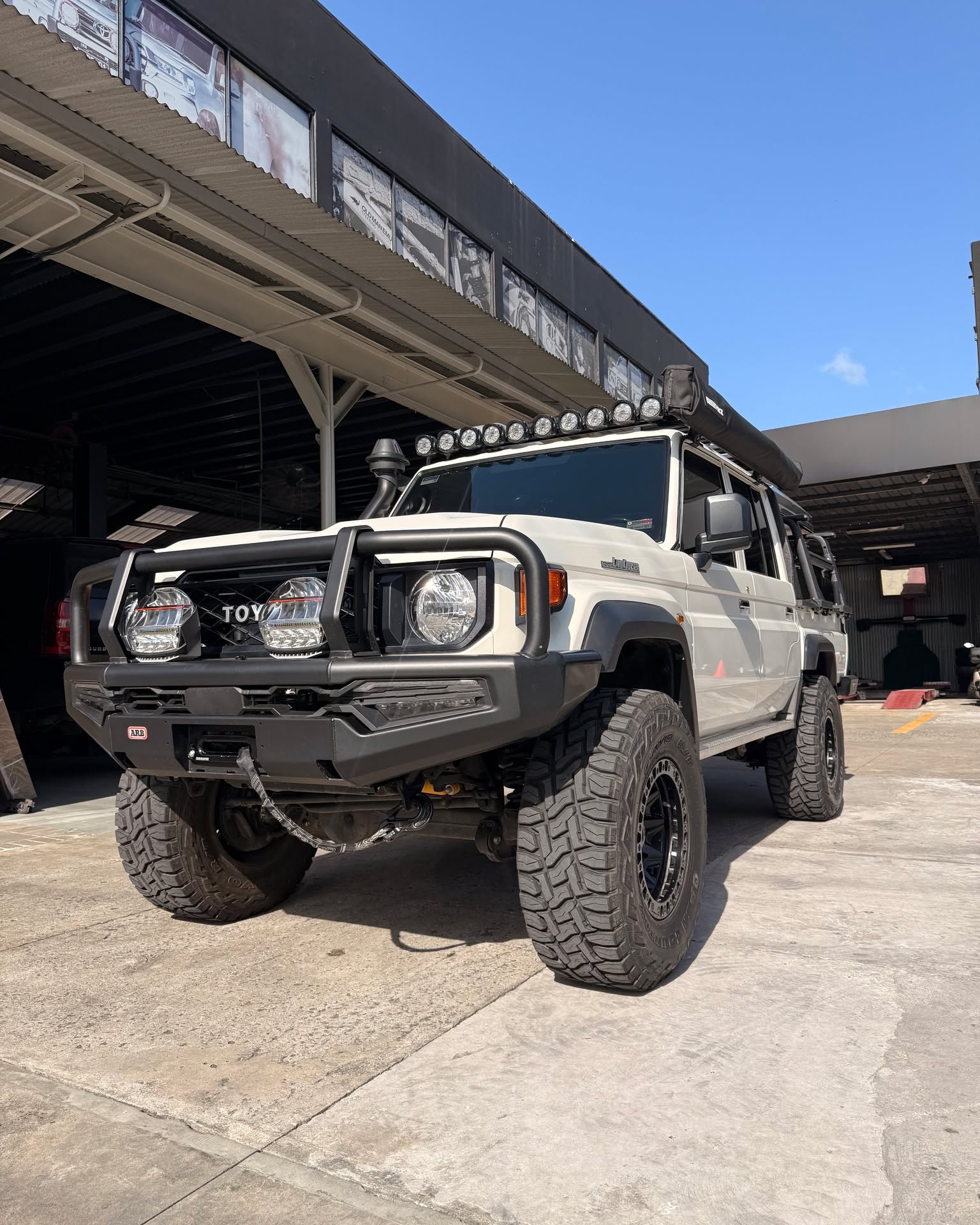 Julian Saint Malo Fabrega Facebook ad: 2024 Toyota land cruiser lc79 pick up