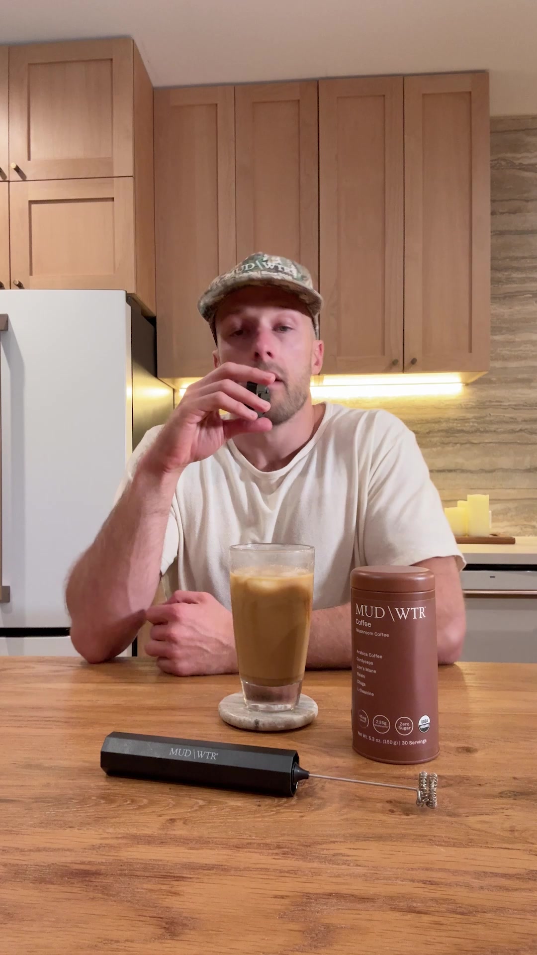 alecisfresh Facebook ad: Get 43% off + free frother