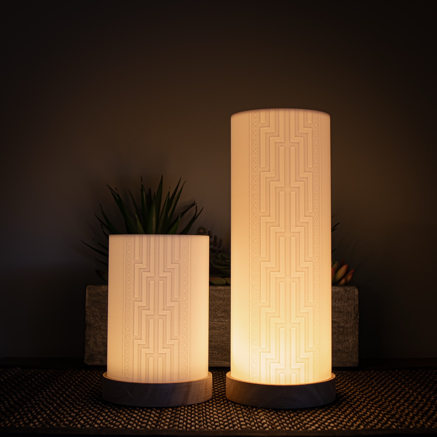 akistore.co.nz Facebook ad: For the late night and early morning feeds