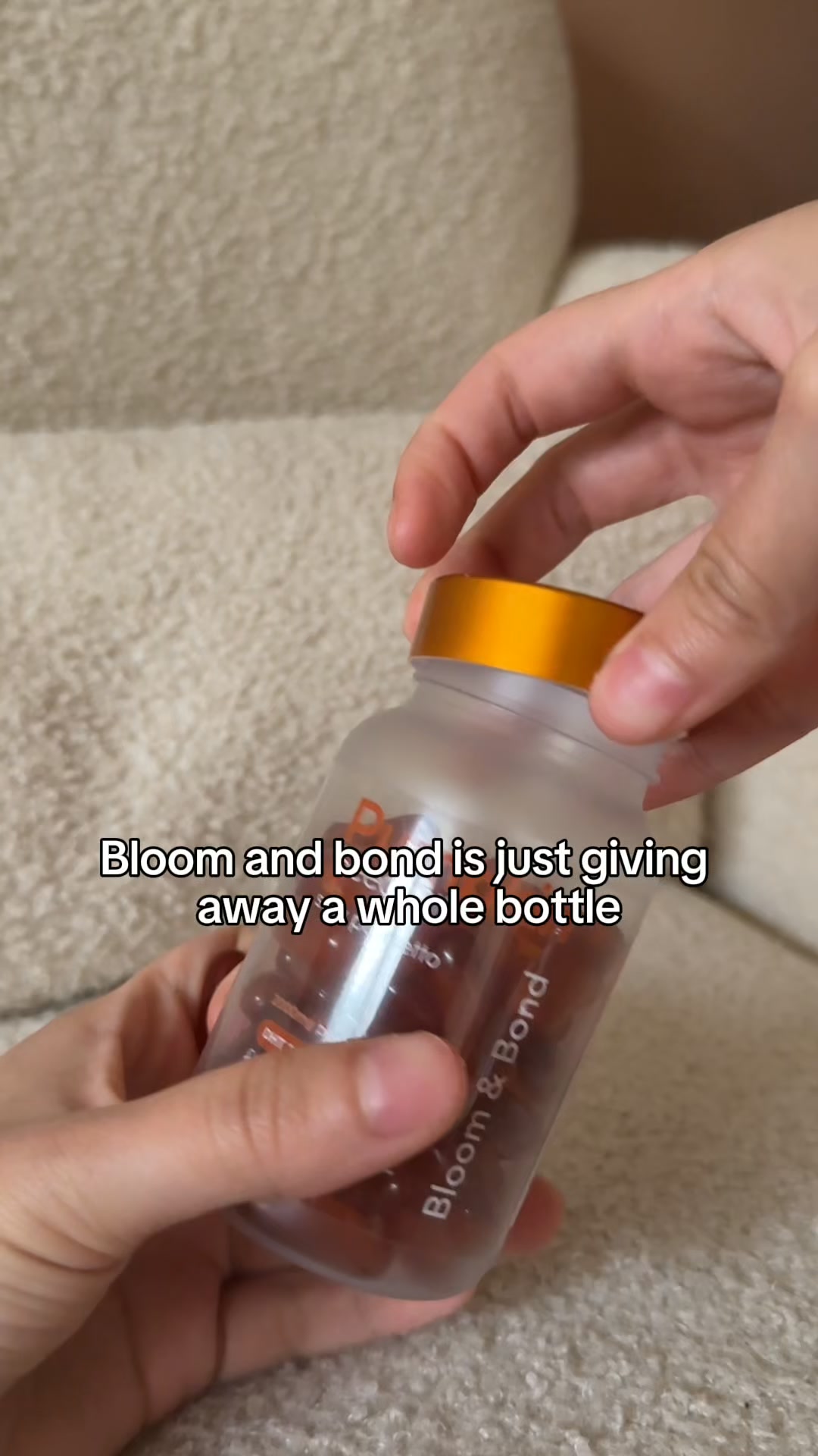 Bloom & Bond Facebook ad: Thicker, Fuller Hair, Naturally
