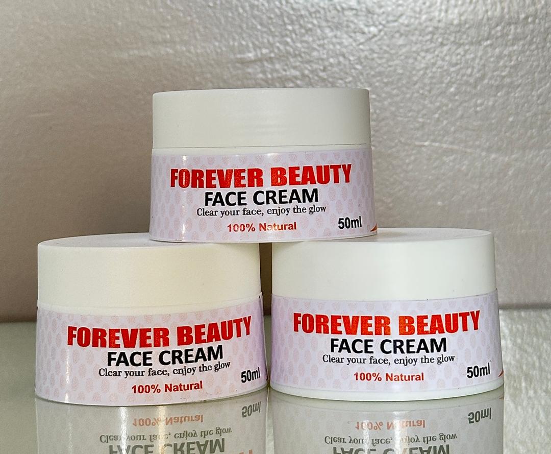 Forever Beauty Skincare Facebook ad: New Natural Anti-Aging Face Cream