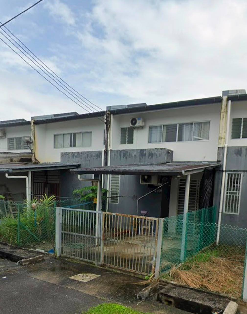Felicia Jimmy Facebook ad: RUMAH MAMPU MILIK AREA PADAWAN! RM295K ajak.