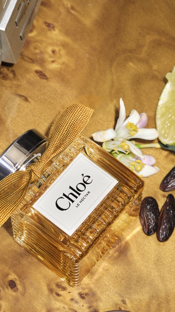 Chloé Facebook ad: Chloe Le Nectar