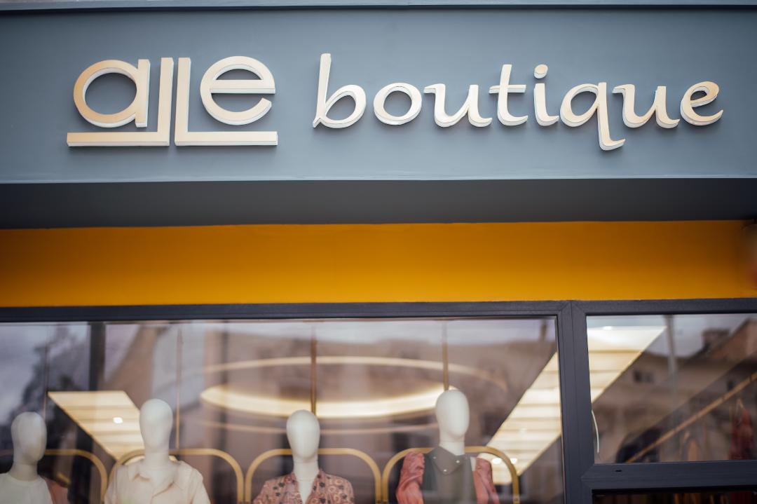 Alle Boutique Facebook ad: Te așteptăm la noi!