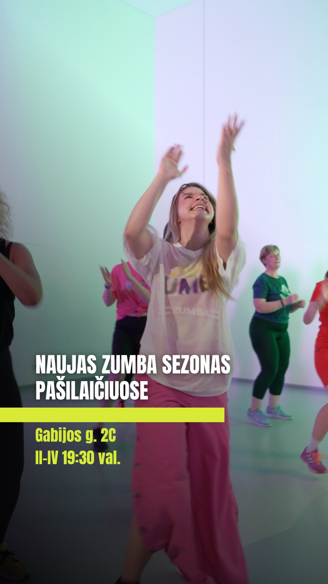 LOUD and FIT Facebook ad: Naujas Zumba Vilniuje treniruočių sezonas Pašilaičiuose!