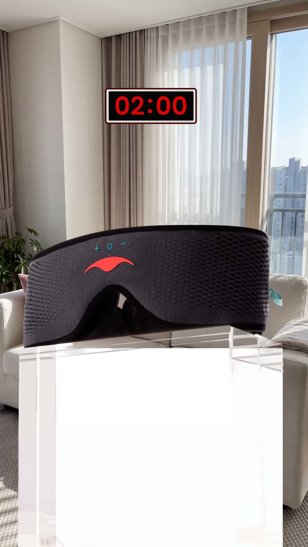 Manta Sleep Facebook ad: Better Naps Start in 100% Darkness