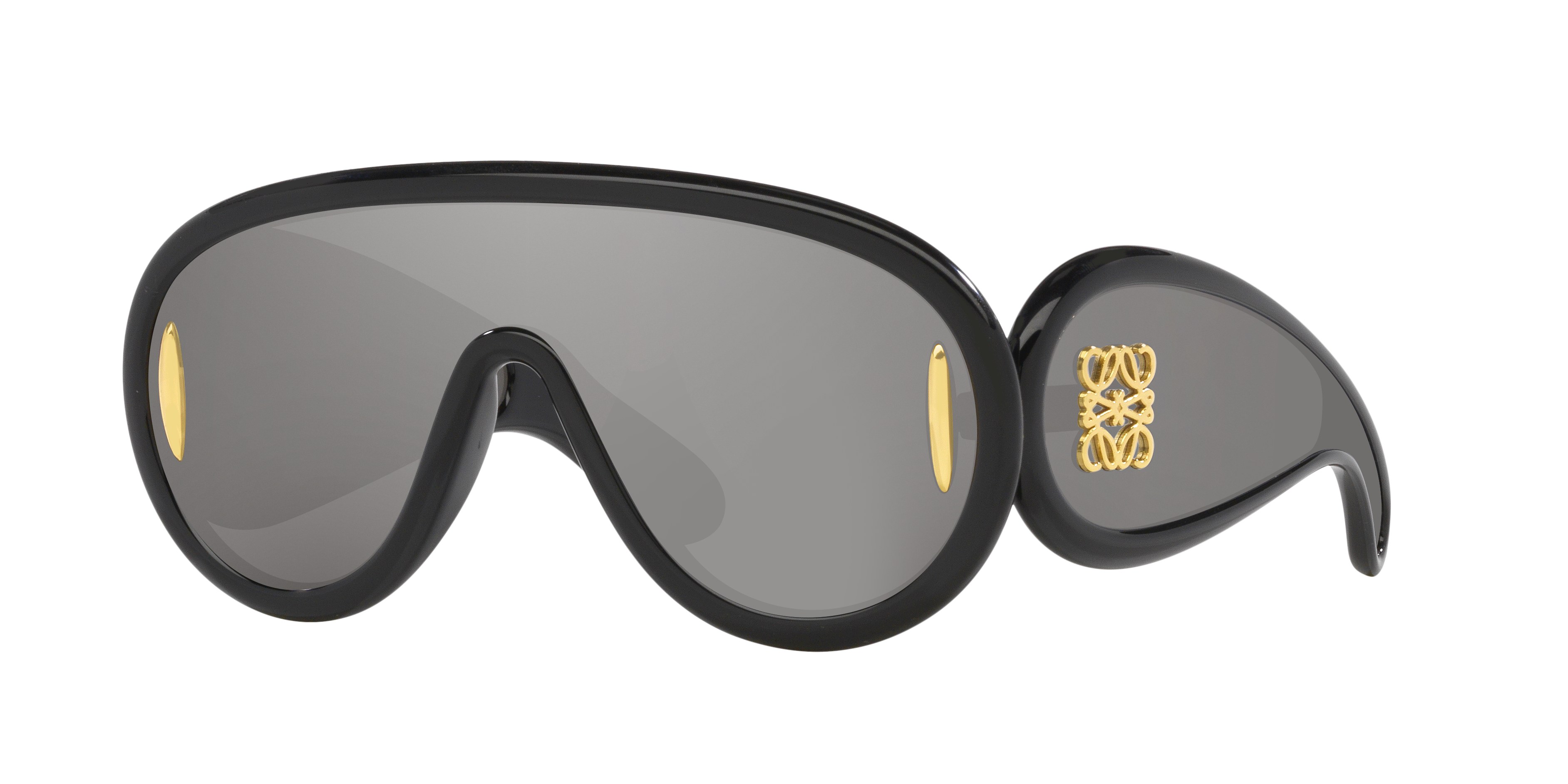 Sunglass Hut Facebook ad