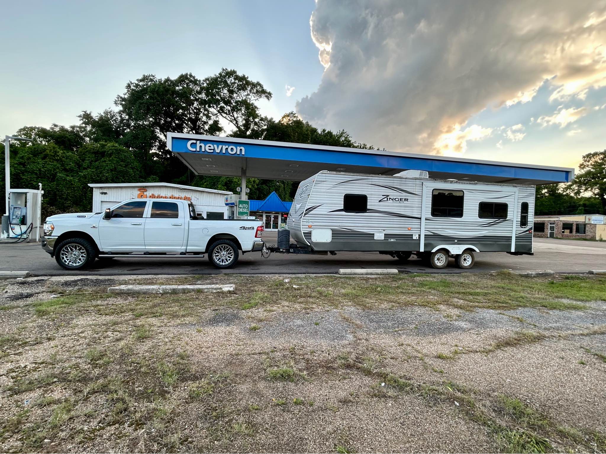 Gary Williams Facebook ad: 2016 I’ll buy your camper Any condition