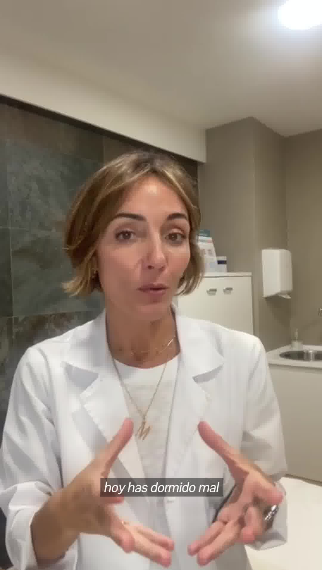 Clinica Londres Facebook ad: 1ª consulta gratuita.