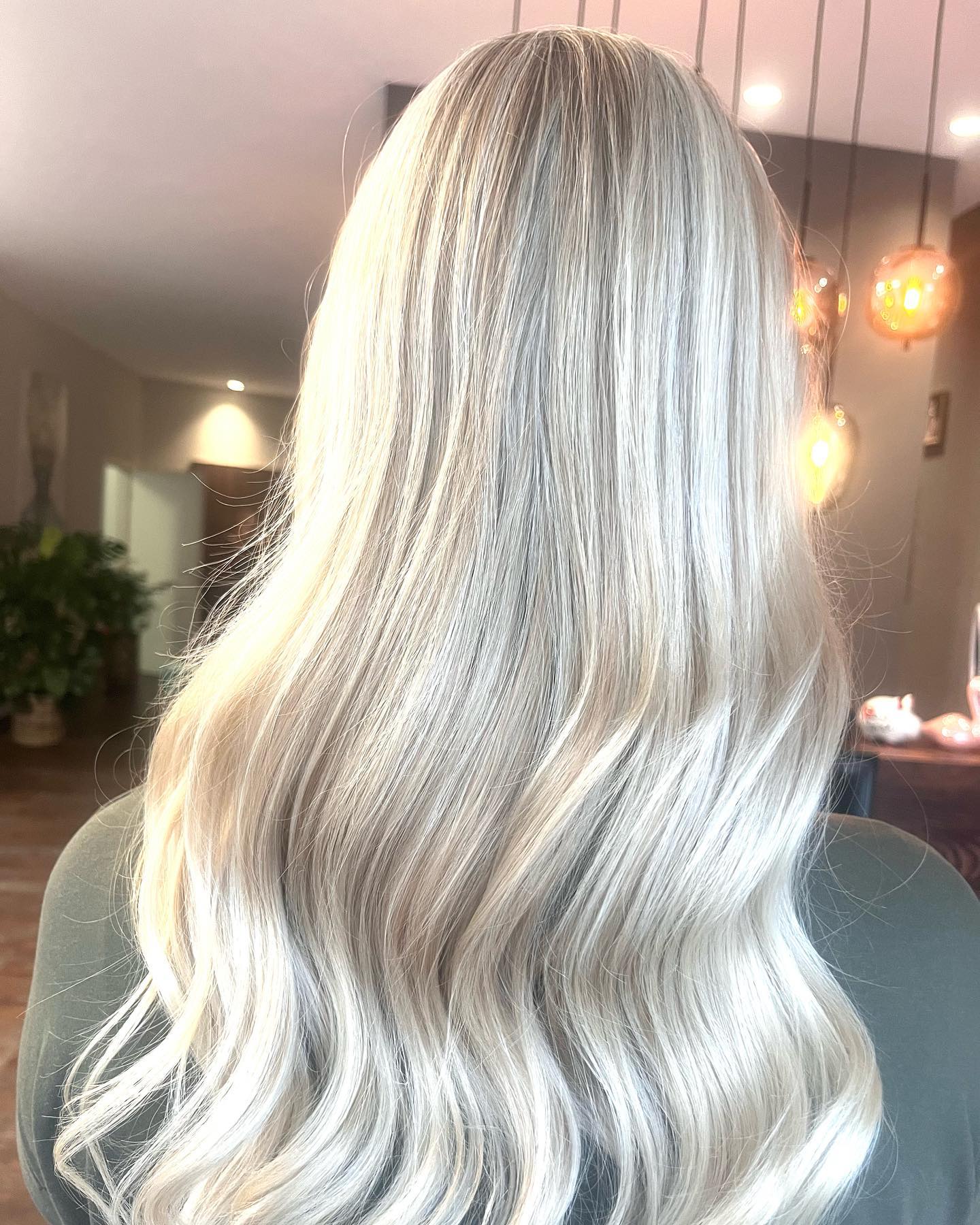 Angela Paulino - Friseurmeisterin & Dipl. Coloristin Facebook ad from Jul 8, 2024