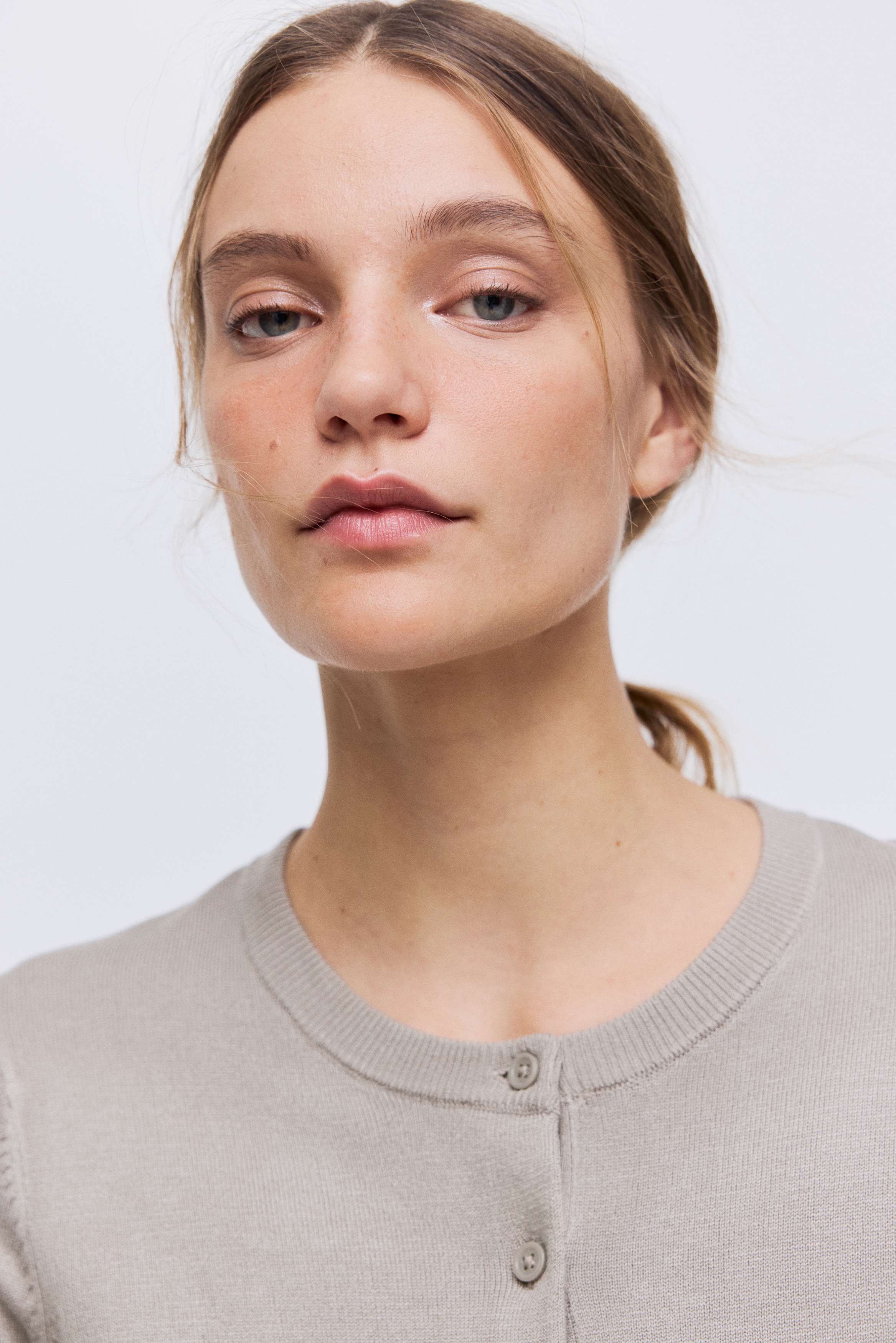 H&M Facebook ad: Shop new arrivals.