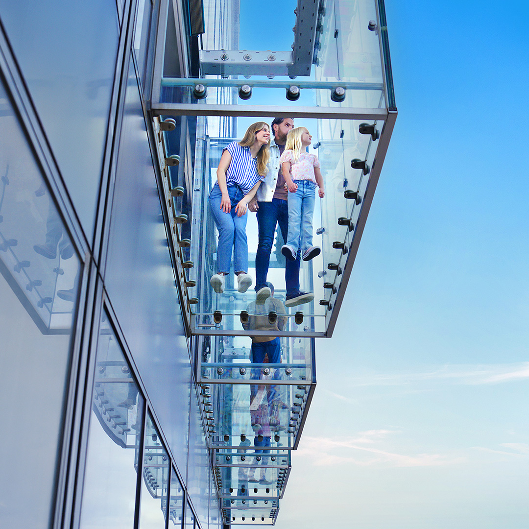 Skydeck Chicago Facebook ad