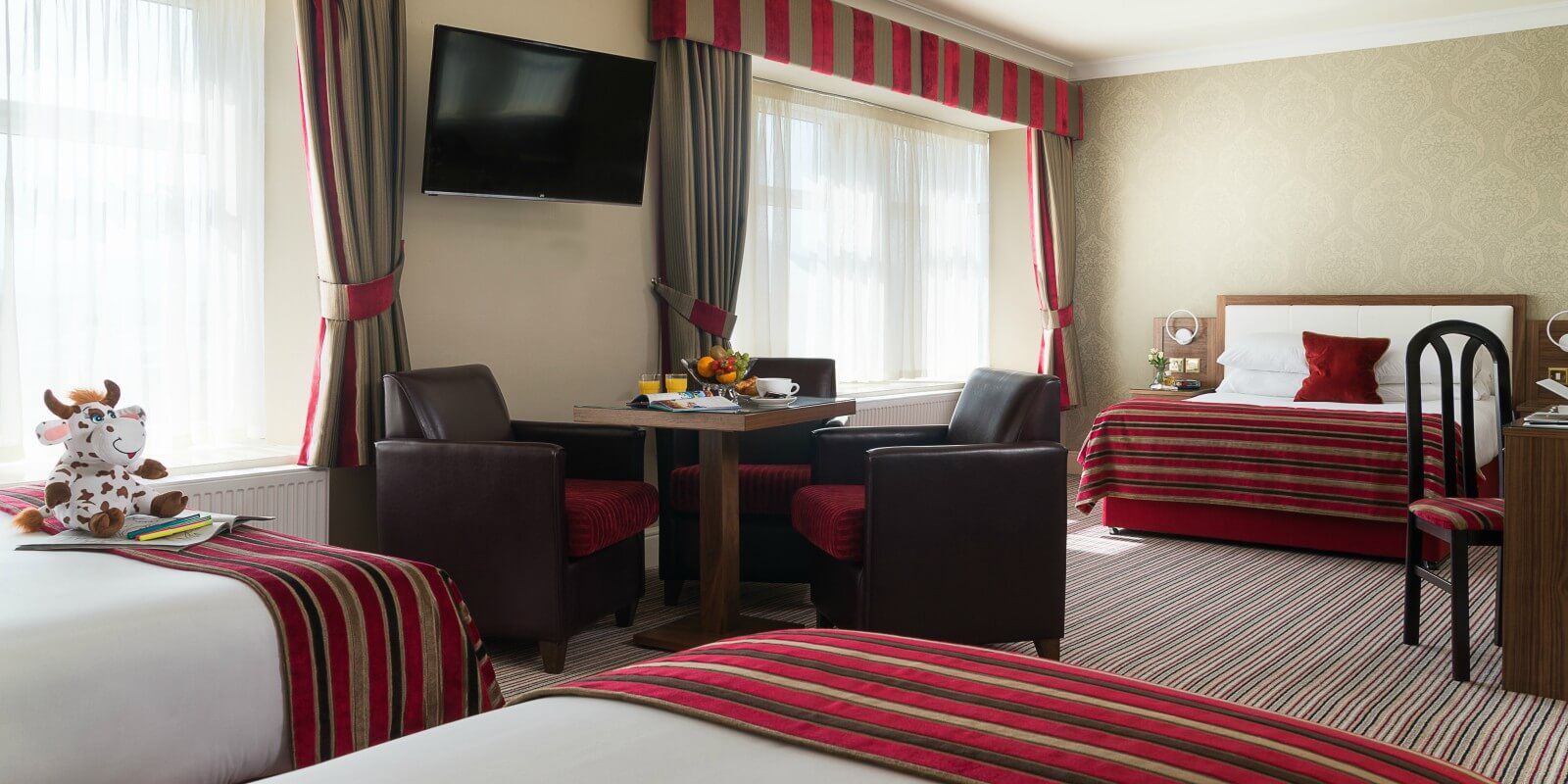 Great Northern Hotel Facebook ad: Family Summer Break