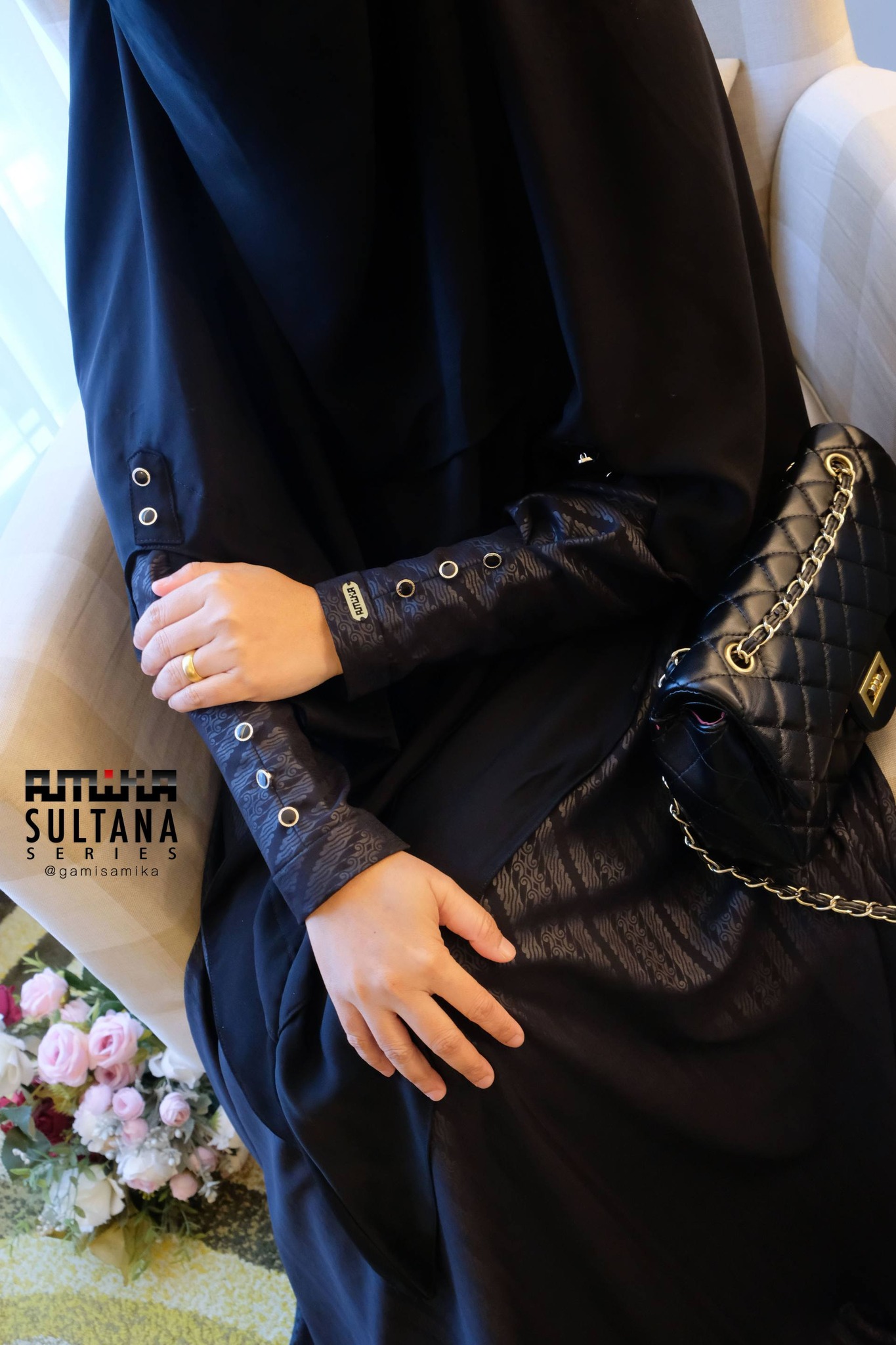 Gamis Amika Facebook ad