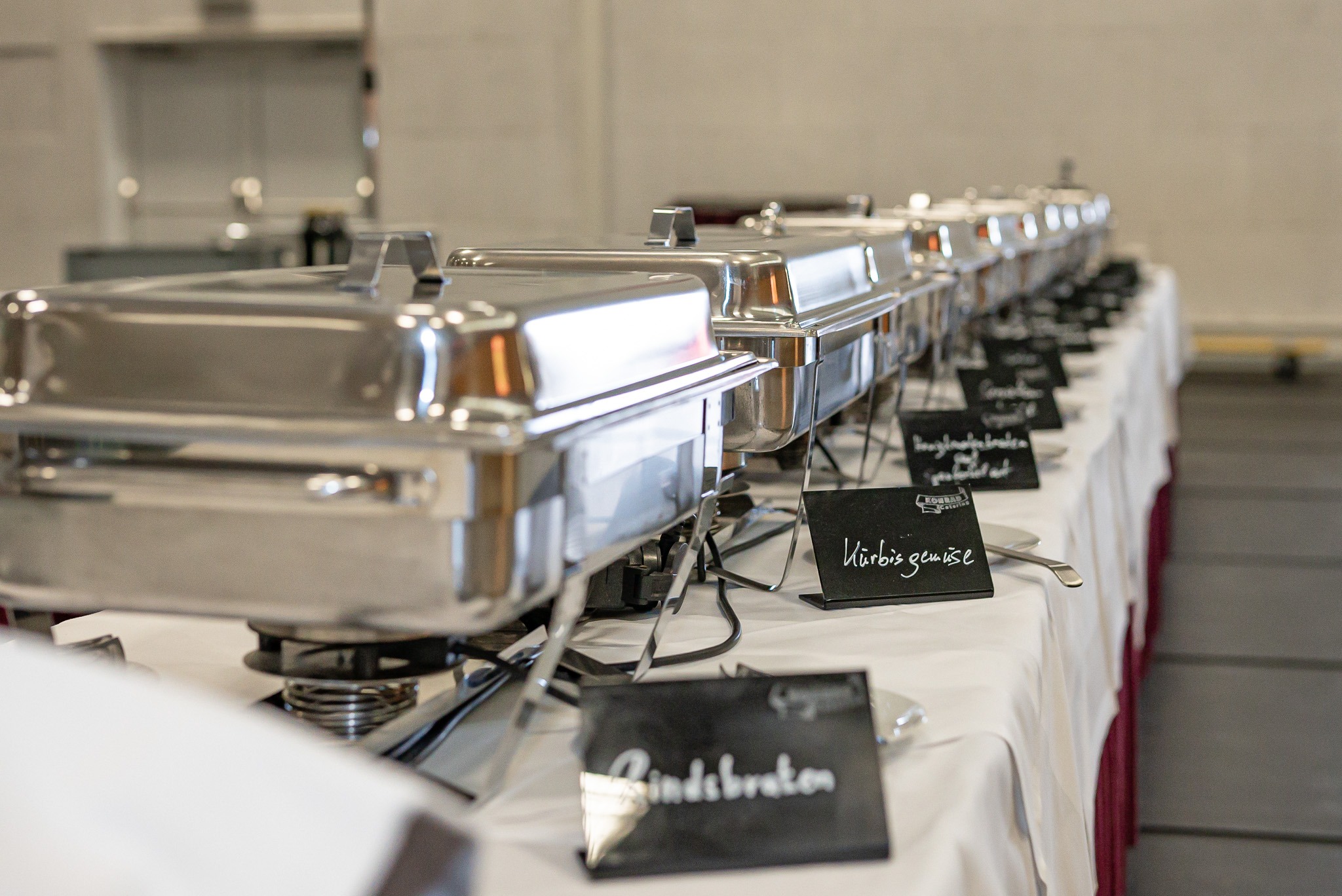 Konrad Catering - geselchtes.at Facebook ad: Ihre Firmenfeier, entspannt & unvergesslich!