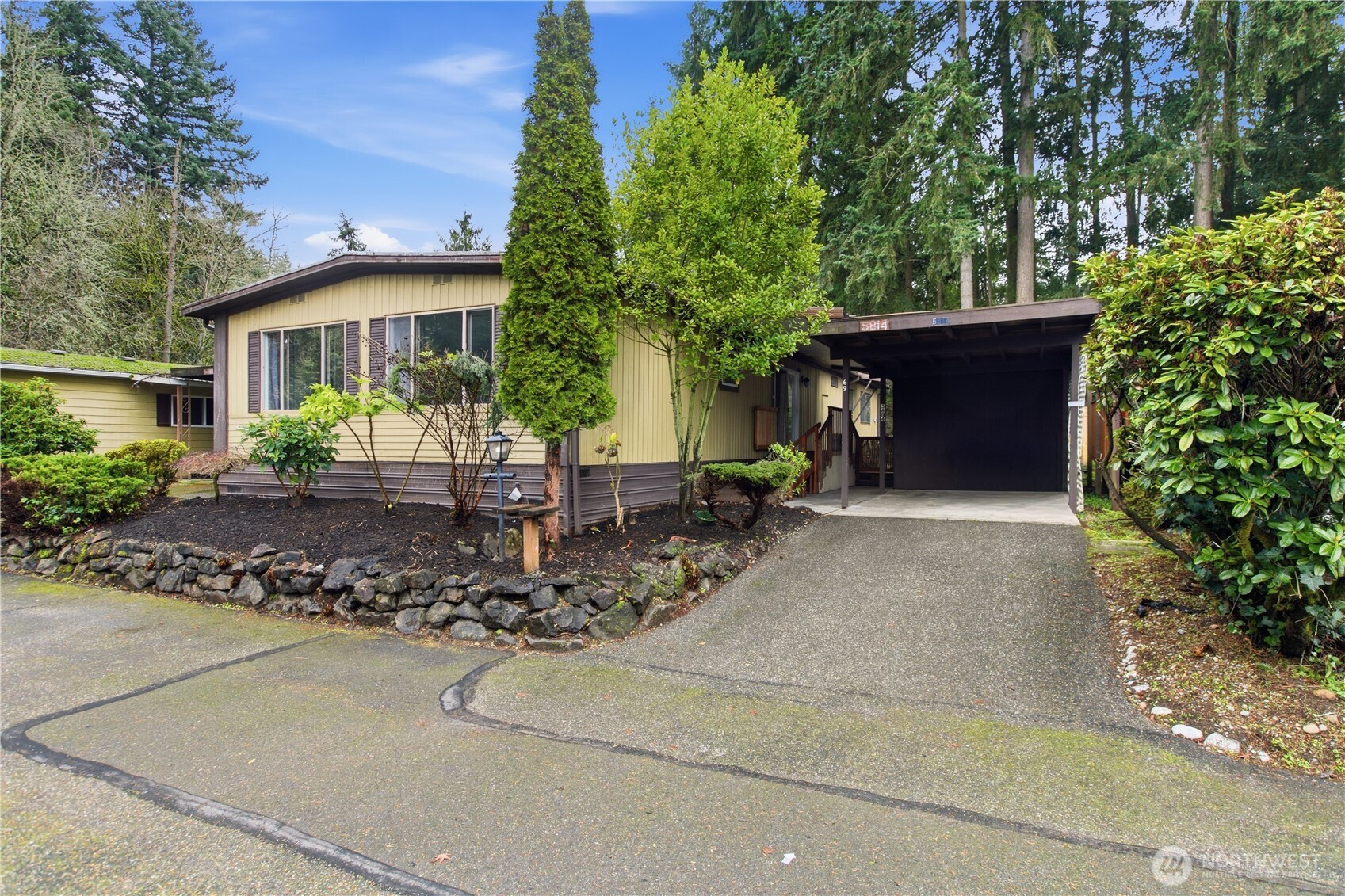 Listings Available Near You Facebook ad: Connect with a real estate expert in Auburn…