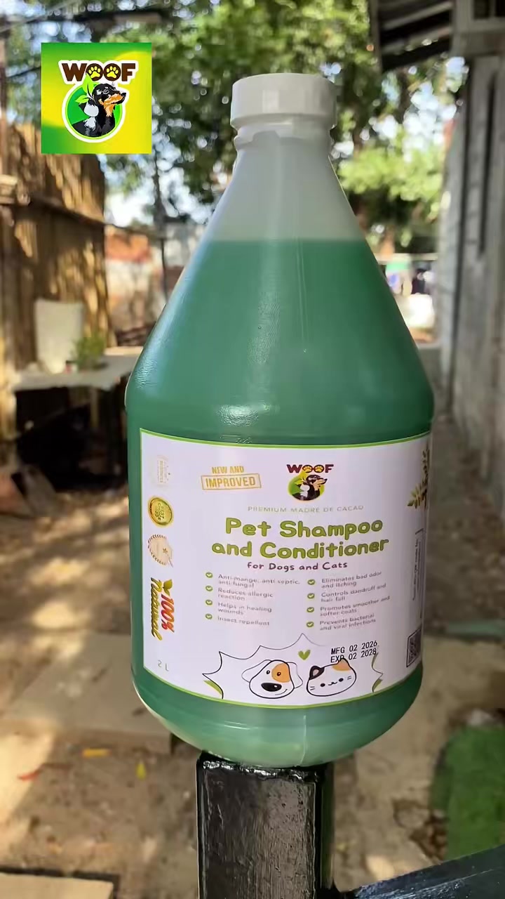 WOOF Premium Organic Dog Shampoo and Soap Facebook ad: Organic pet products for cats & dogs