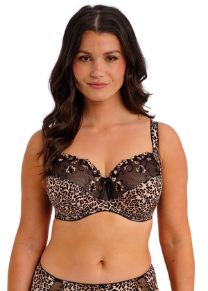 Fantasie Facebook ad: Supportive, comfortable and made to flatter.