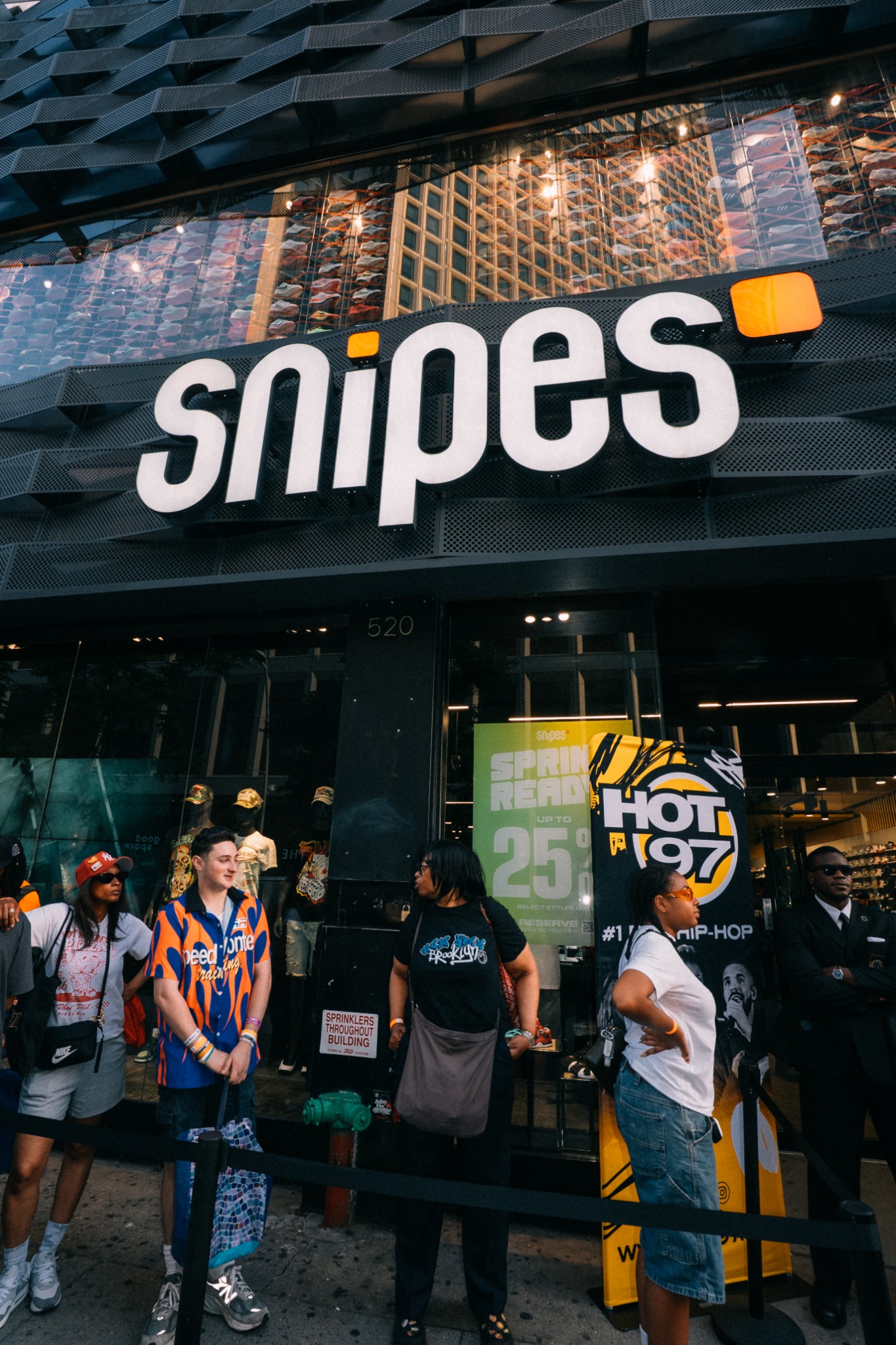 SNIPES USA Facebook ad