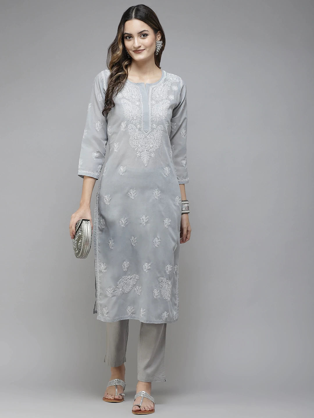 ZERE SOUQ Facebook ad: Make it yours today - FREE DELIVERY on…