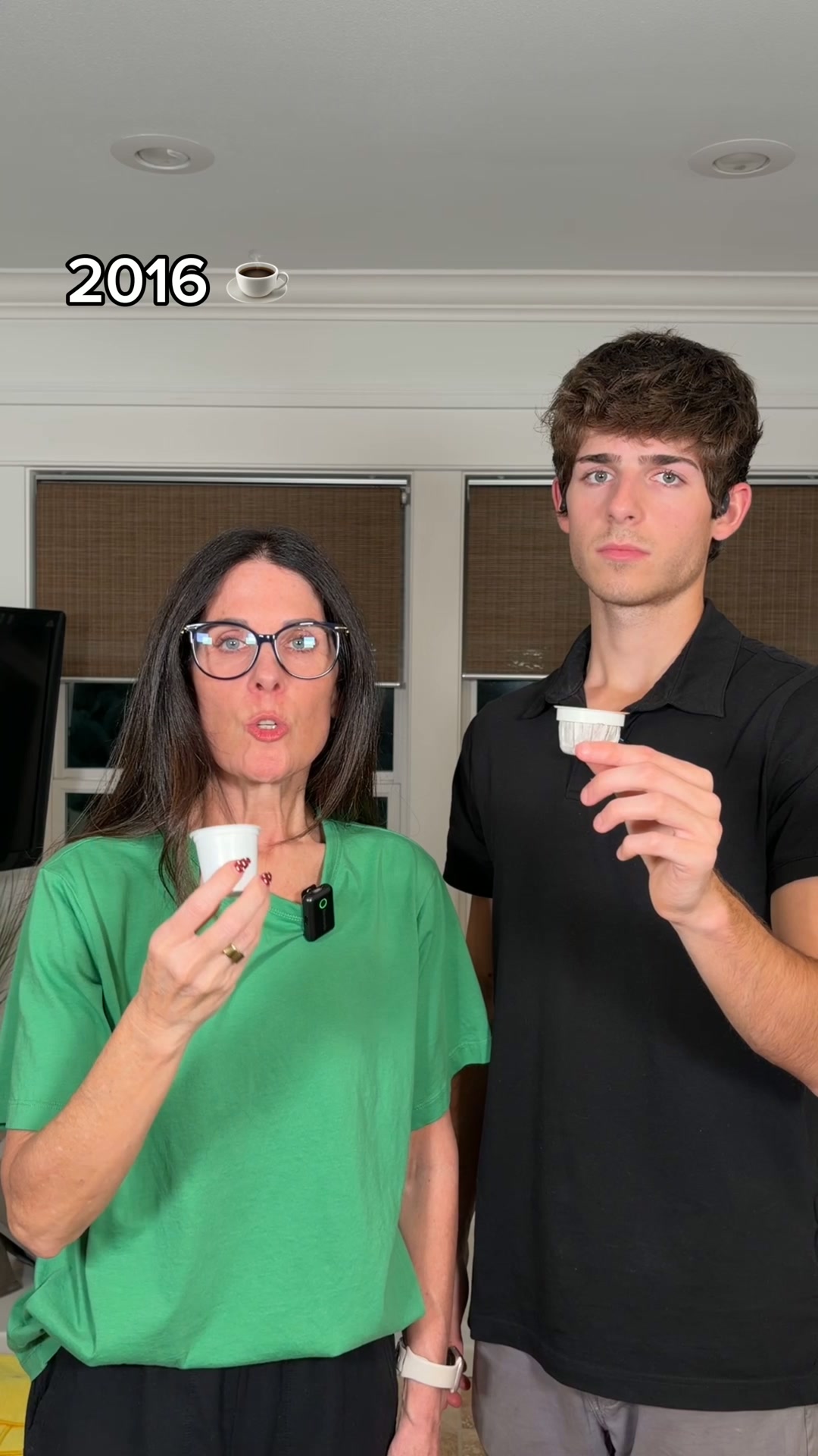 Fabula Coffee Facebook ad: Drink Clean Coffee, Feel Great