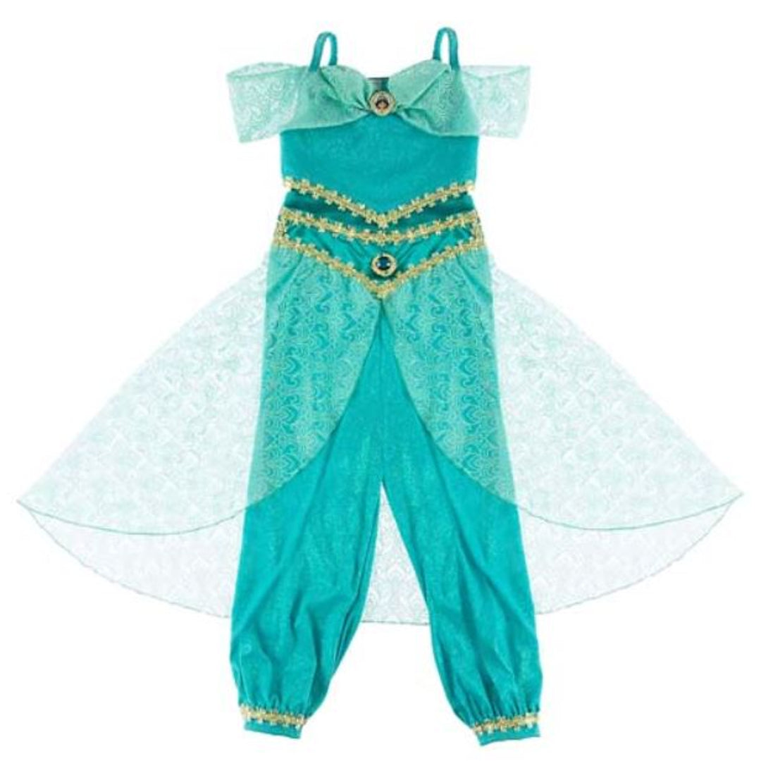Happily Shoppe Facebook ad: Put some magic in your cart today from…