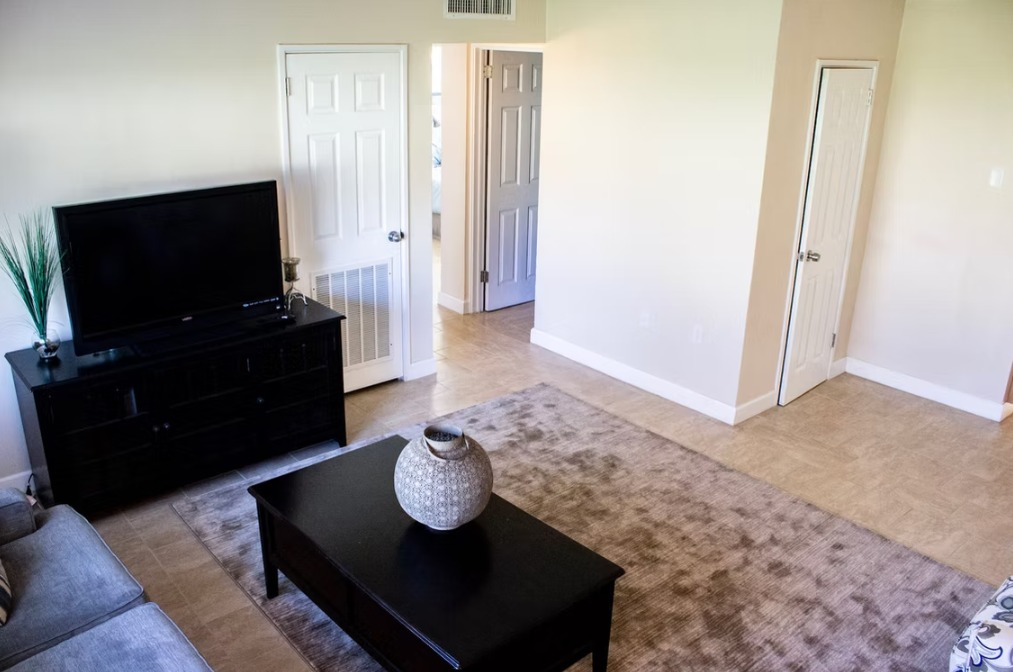 Cypress Glen Apartments Facebook ad