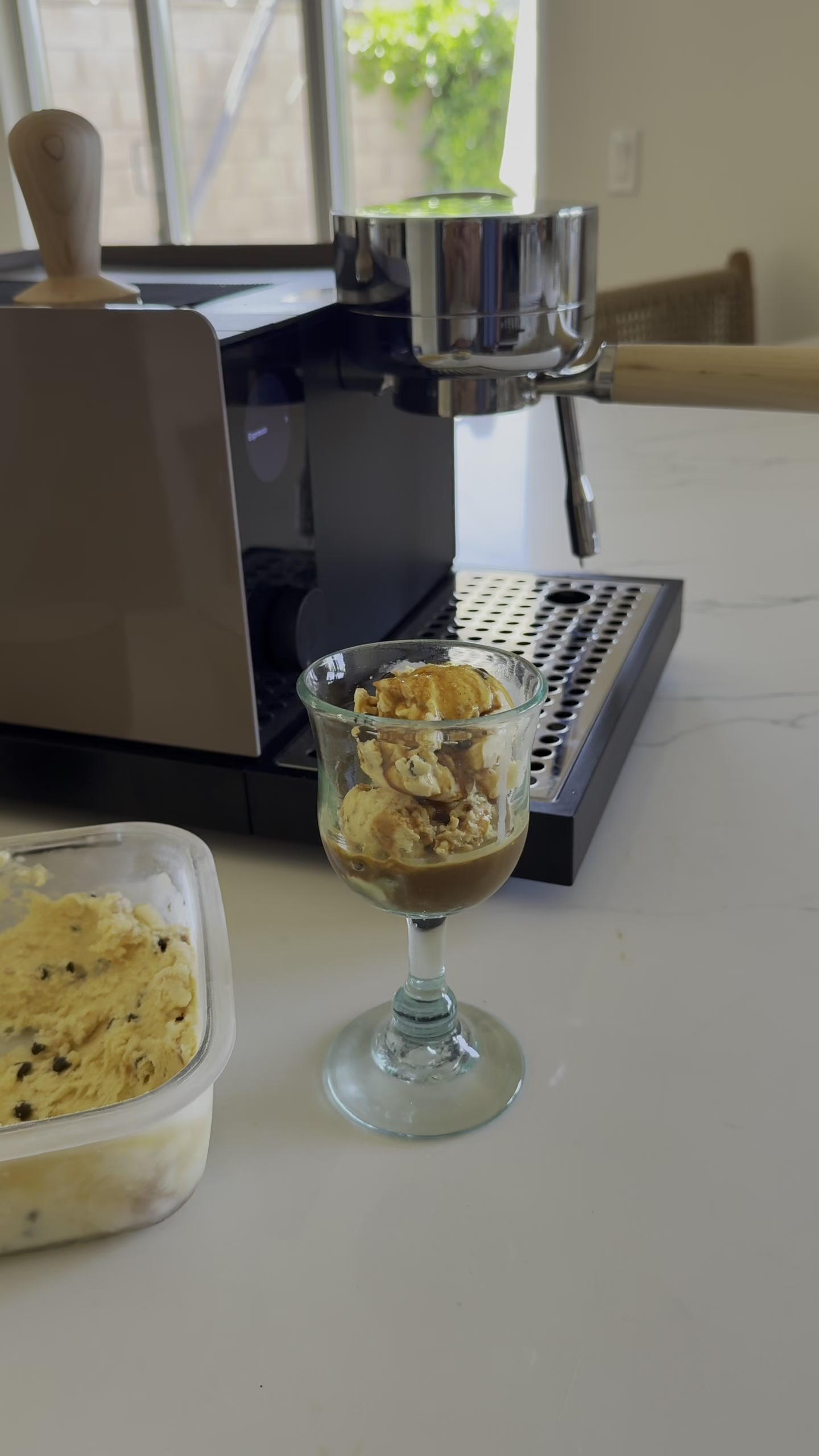 Fellow Facebook ad: This machine will ruin your favorite coffee shop - and…