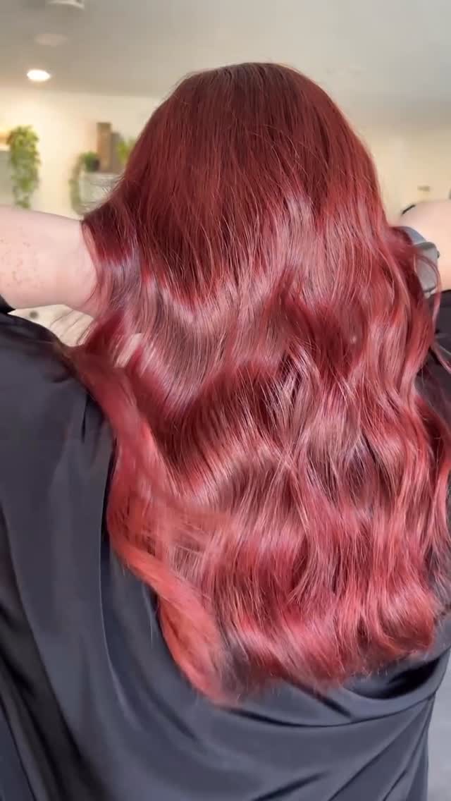 Lisap USA Facebook ad: Color fading? Not on our watch