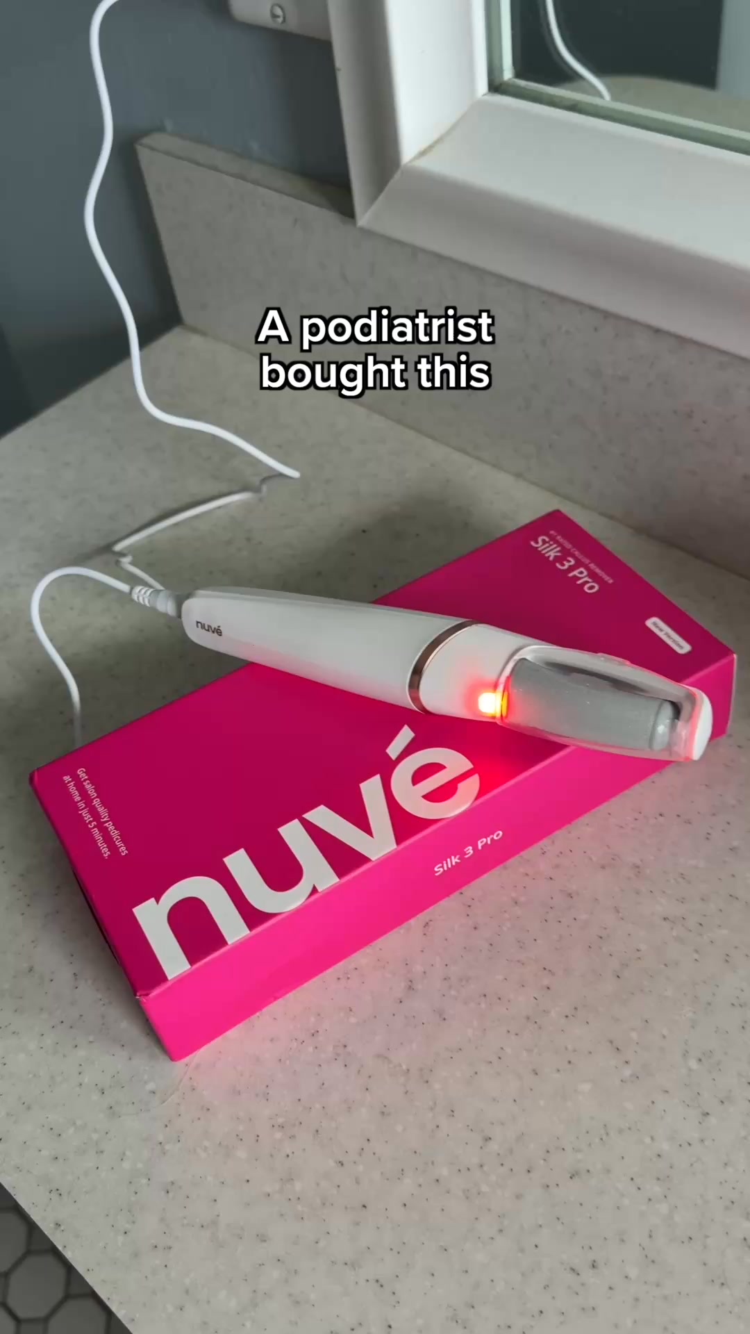 Nuvé Facebook ad: Smooth feet. In minutes. Guaranteed.
