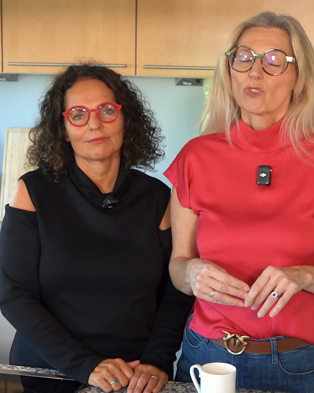 Susanne & Nicole Facebook ad: Du bist die, die immer funktioniert hat.