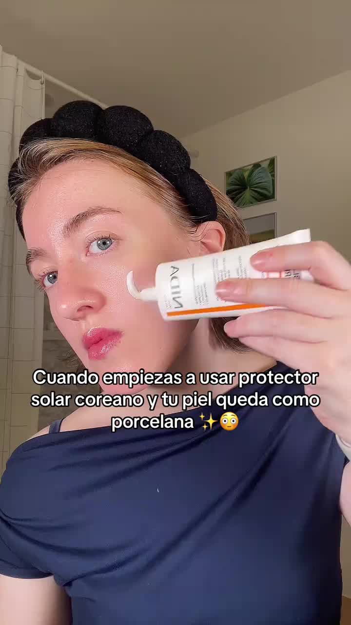 Korean Skincare 101 Facebook ad: La Crema Solar Coreana Por Solo $16.99