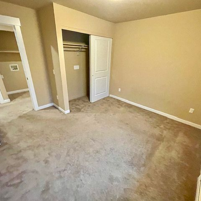 Zillow For Rent Facebook ad