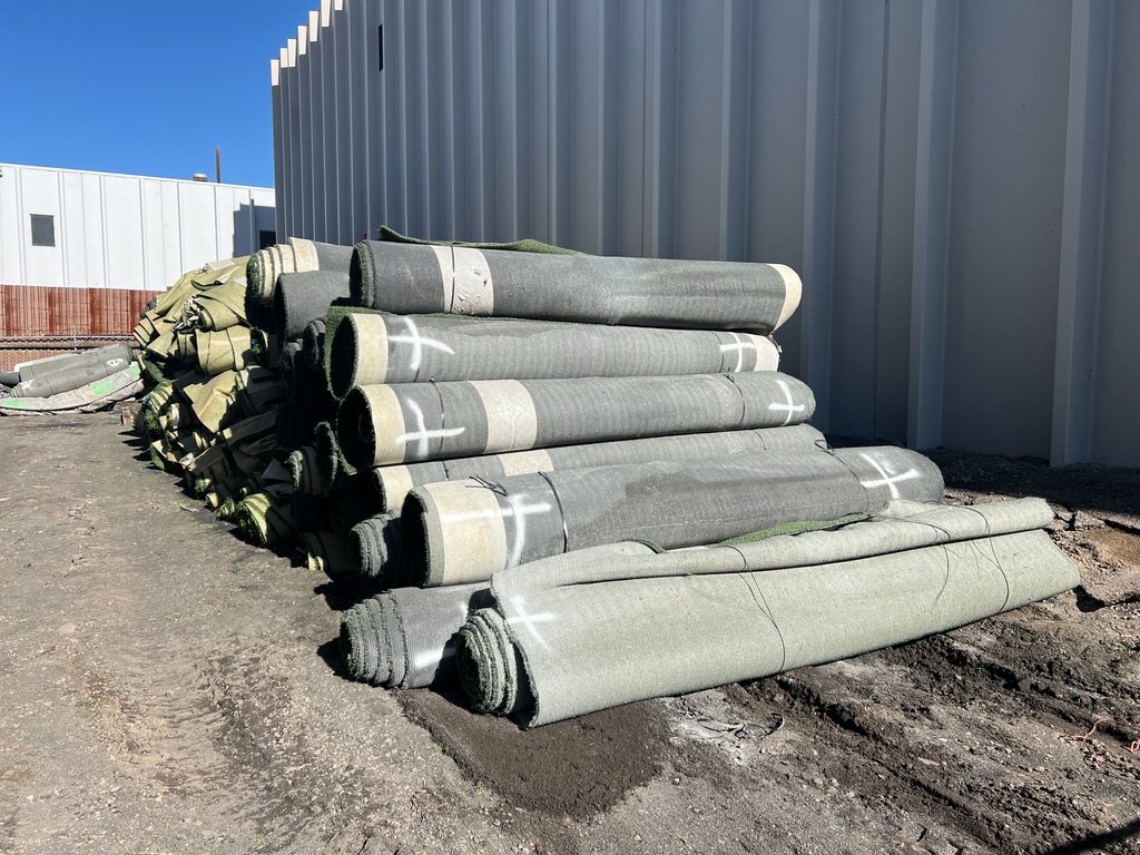 Sarah Miller Facebook ad: Turf Rolls! Artificial Grass:)
