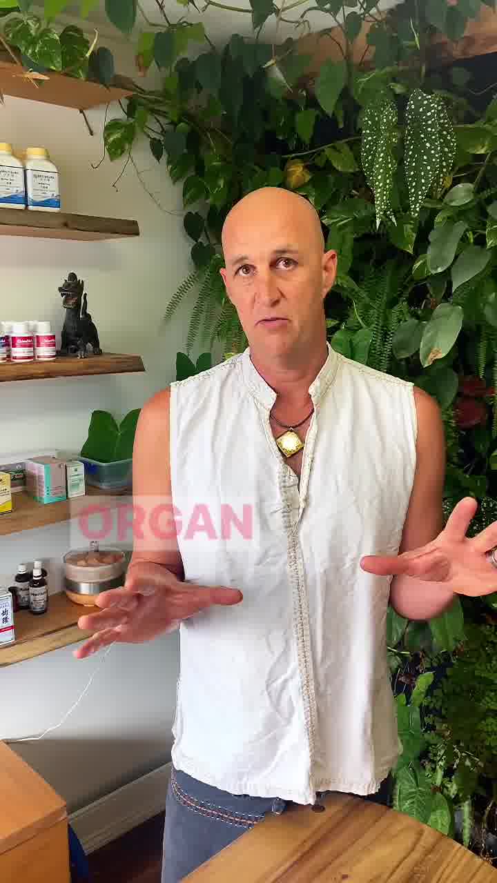 Bayside Acupuncture & Herbal Medicine Clinic Facebook ad: Natural Healing Starts Here.