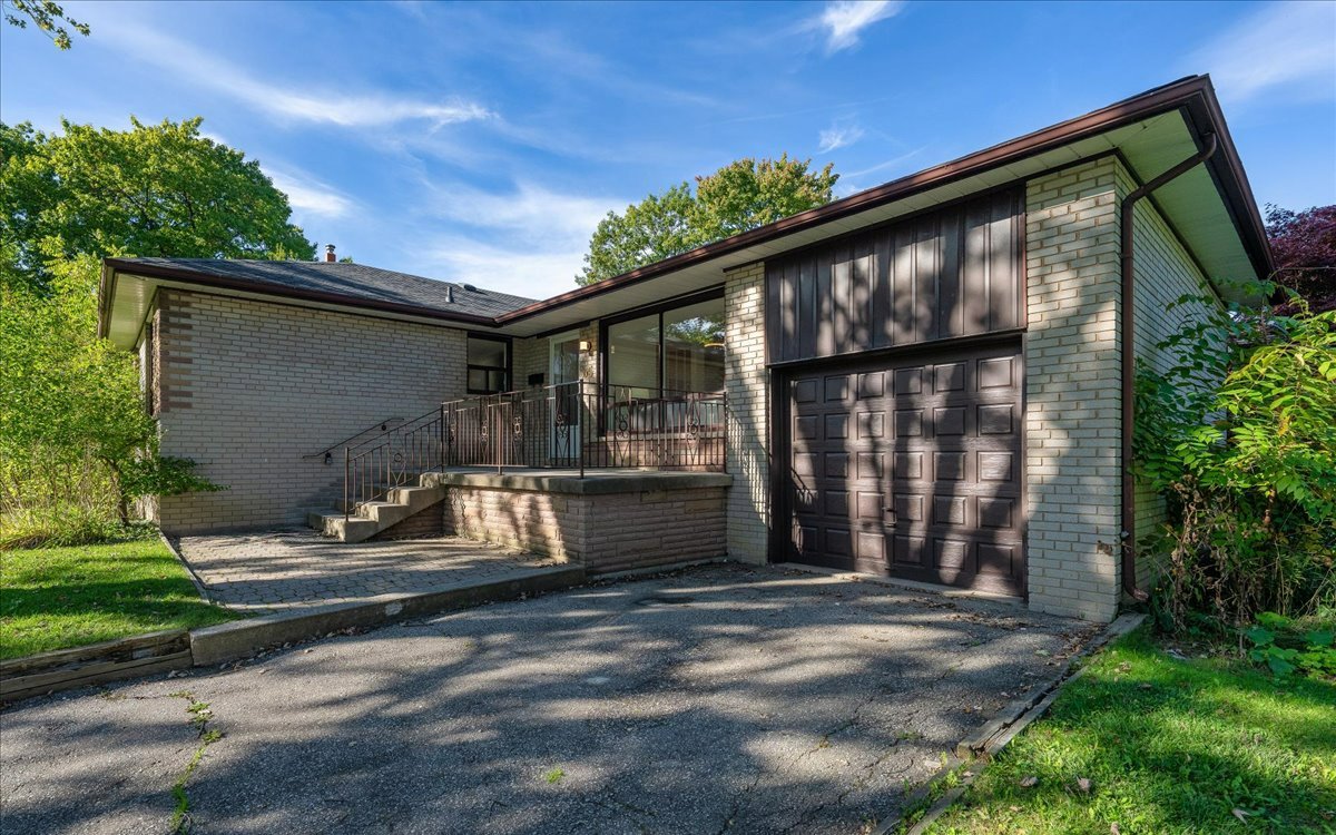 Alexander Moshkovich Facebook ad: 3 Beds 1 Bath House