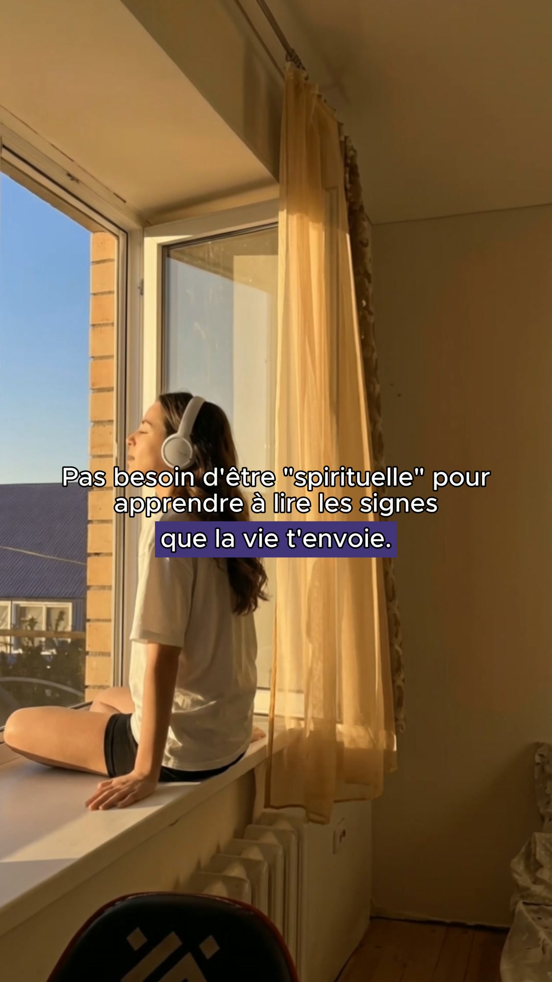 Unik Journal Facebook ad: Elle traverse l'enfer, et toi?