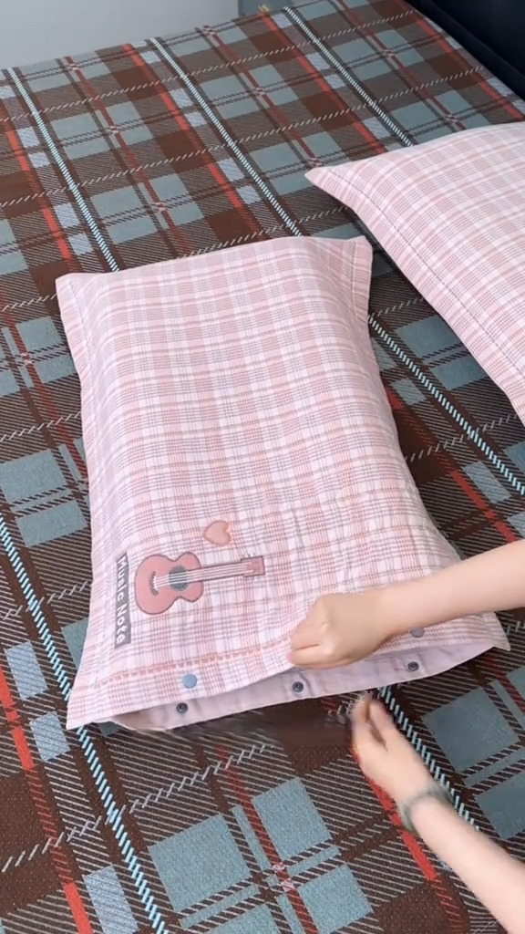 Shopee Facebook ad: Vỏ gối xinh https://s.shopee.vn/8KqJ7jYqdX