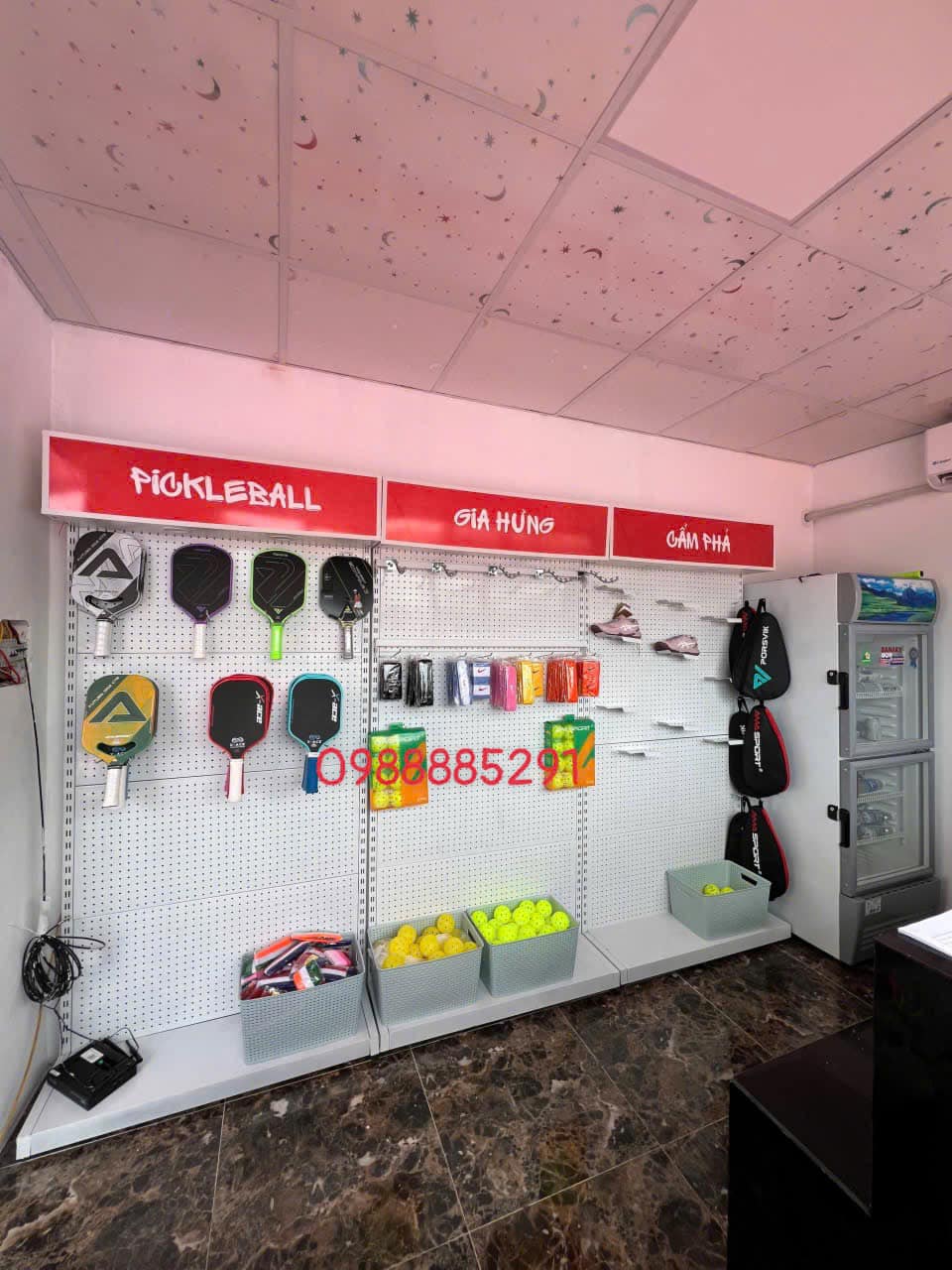 Kệ Trưng Bày Giày Dép Giá Xưởng Facebook ad: KỆ TRƯNG GIÀY DÉP-KÊ SHOP THỂ THAO