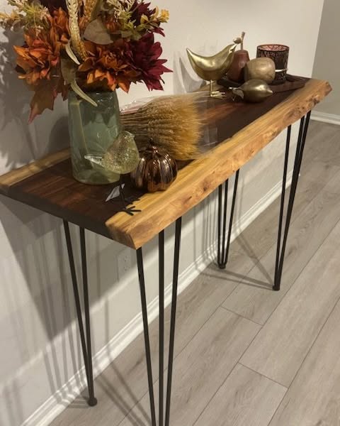 Kathleen Small Facebook ad: Rosewood Live Edge Table