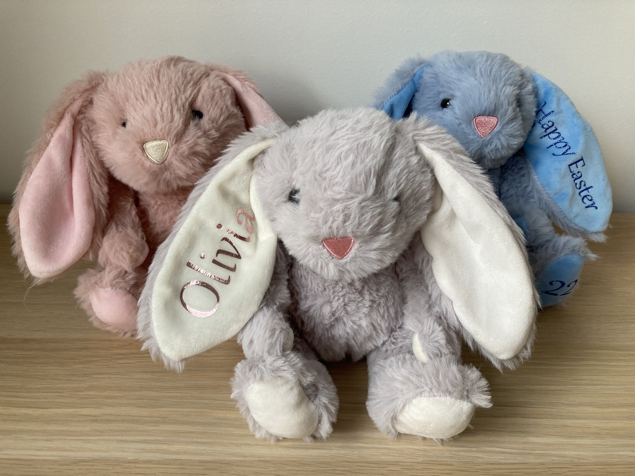 Make It Personalised 2u Facebook ad: These cute plush bunnies are the perfect gift…