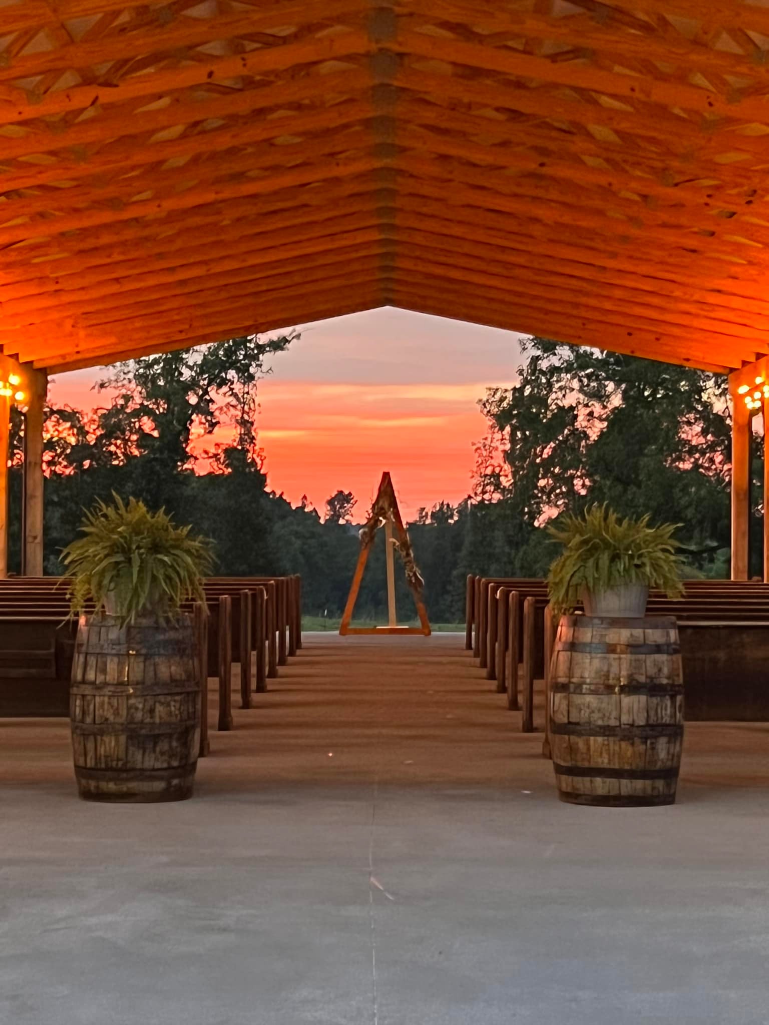 Woodsbend Weddings and Events Facebook ad